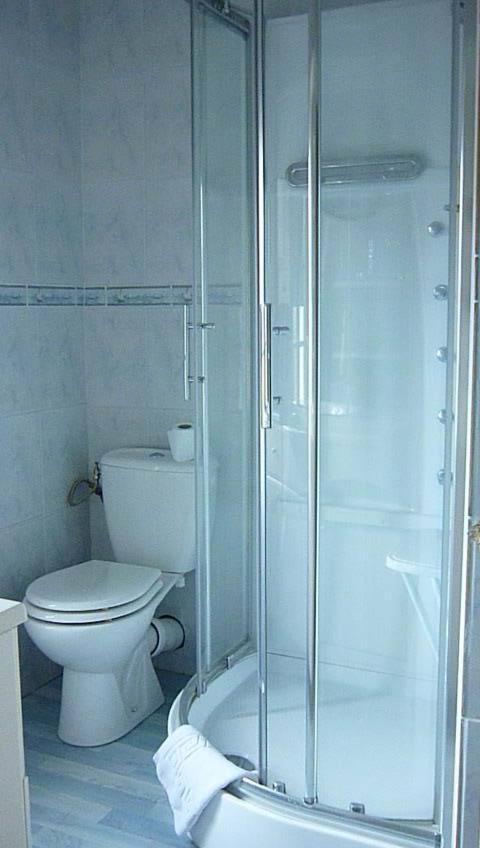 Chambres D'Hotes Le Jardin D'Alice Le Tilleul Luaran gambar